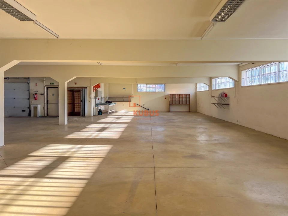 Armazém para Venda em Minde Foto 14