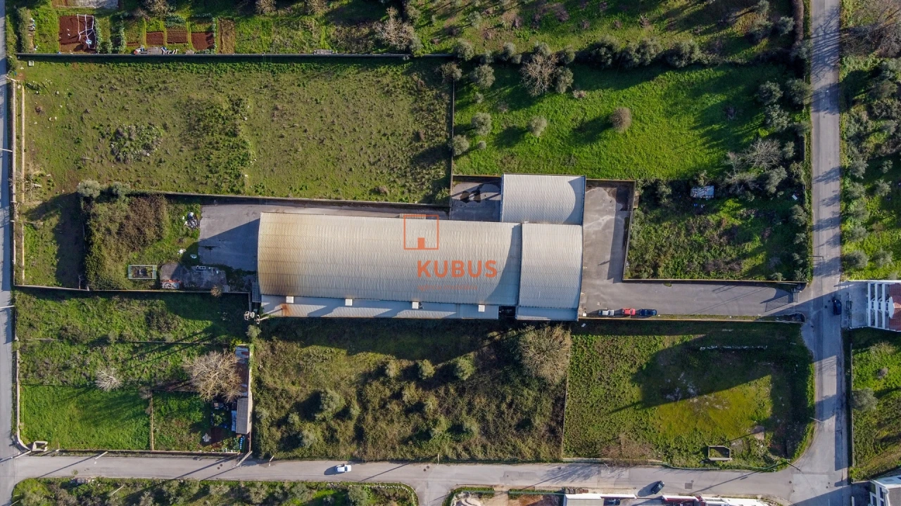 Armazém para Venda em Minde Foto 3