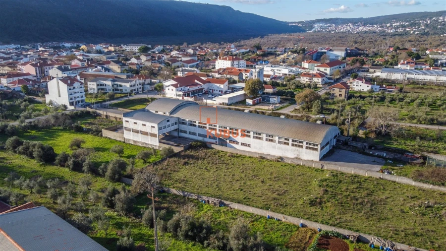 Armazém para Venda em Minde Foto 4