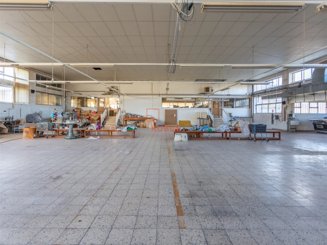 Armazém para Venda em Minde Foto 9