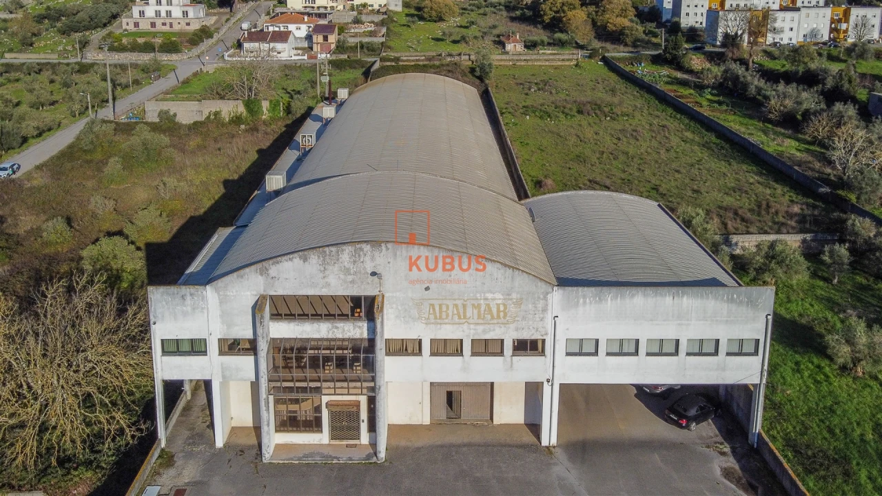 Armazém para Venda em Minde Foto 5