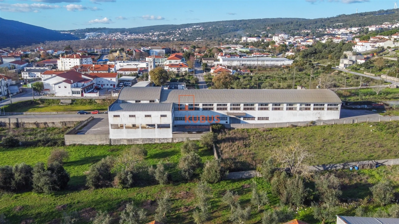 Armazém para Venda em Minde Foto 2