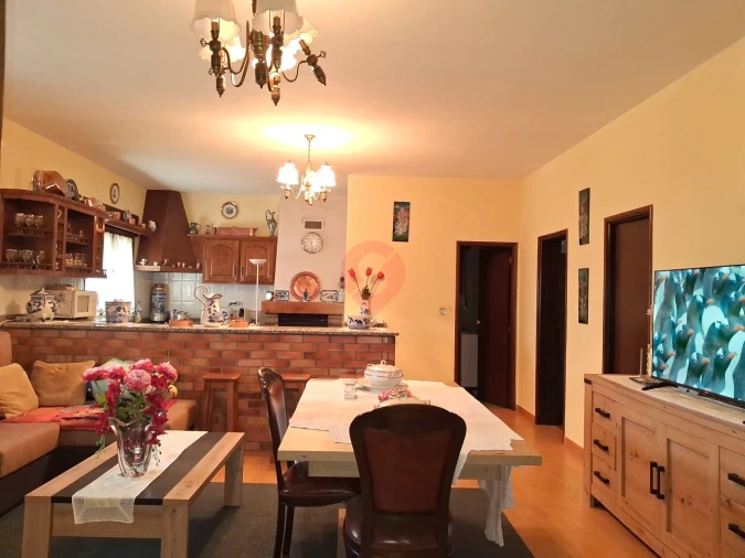 Moradia T5 para Venda em Merufe Foto 5