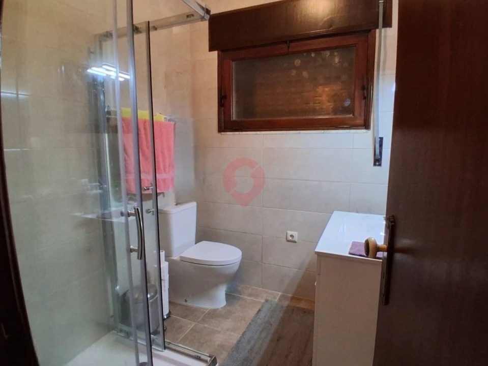 Moradia T5 para Venda em Merufe Foto 12