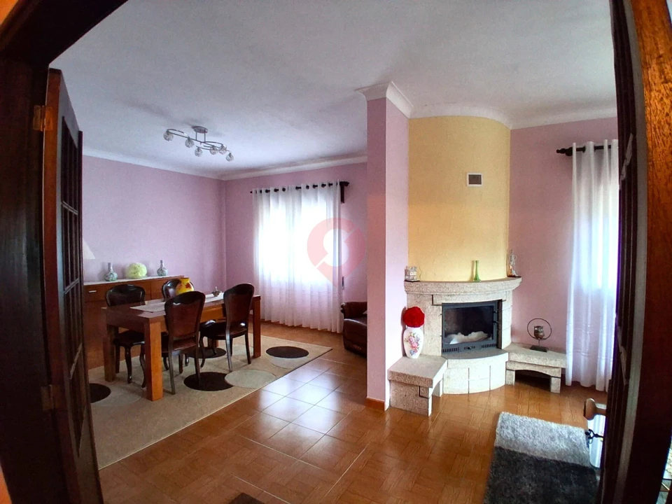 Moradia T5 para Venda em Merufe Foto 2