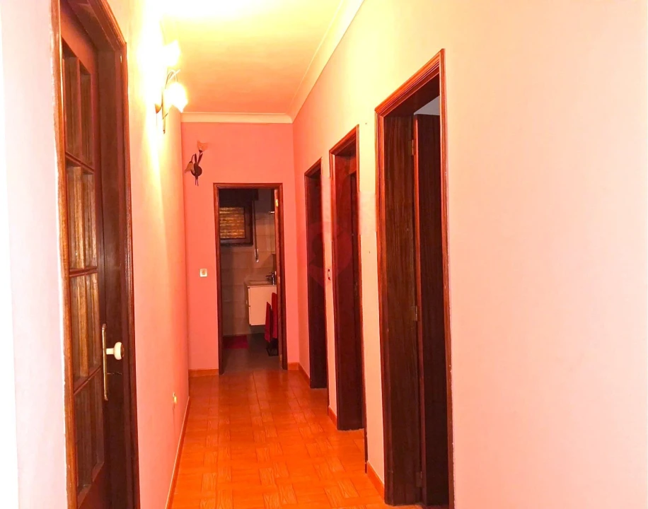 Moradia T5 para Venda em Merufe Foto 6