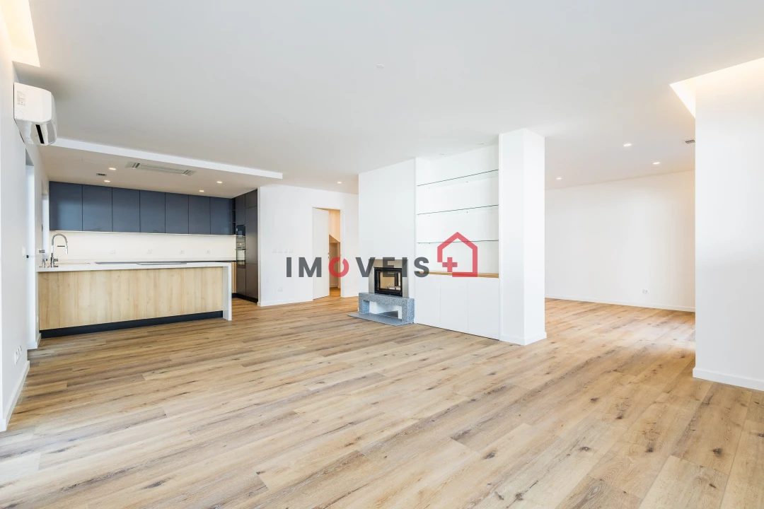 Moradia T4 para Venda em Milagres Foto 6