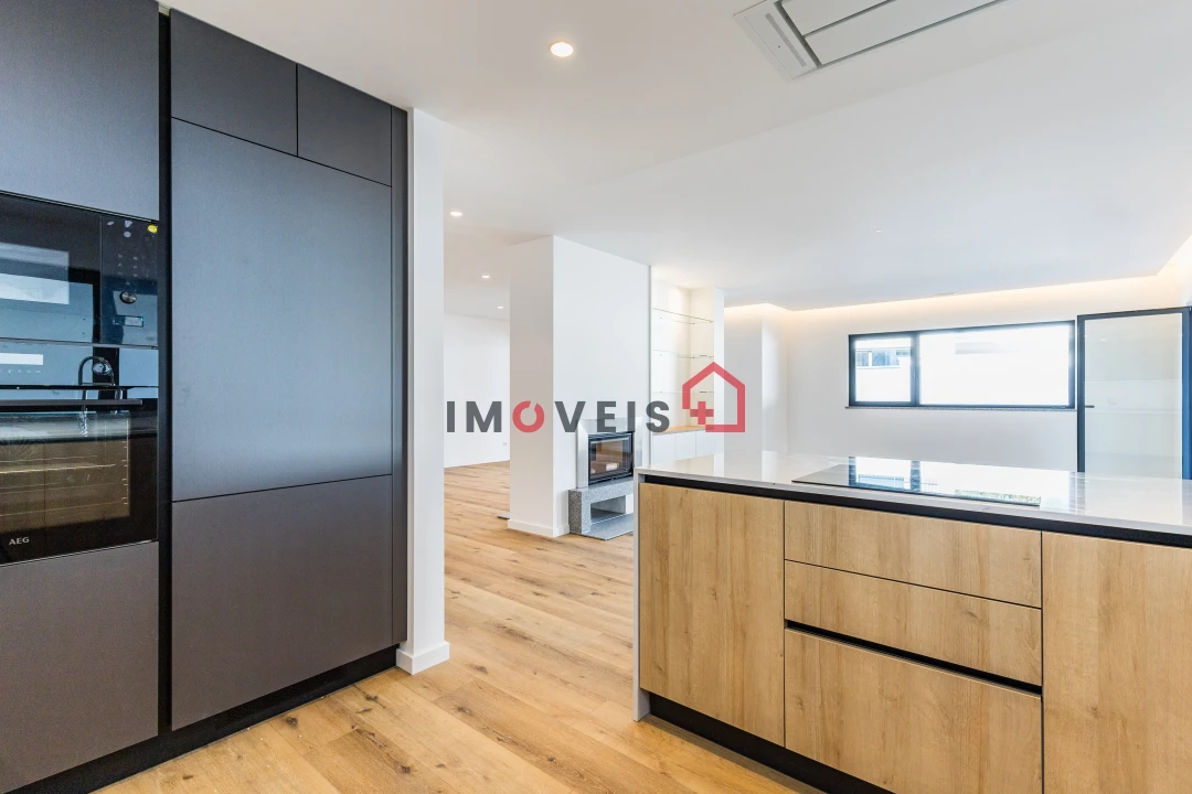 Moradia T4 para Venda em Milagres Foto 10