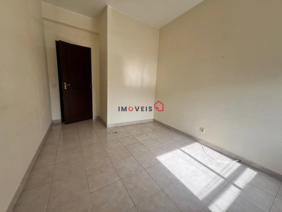 Apartamento T3 para Venda em Almeirim Foto 5