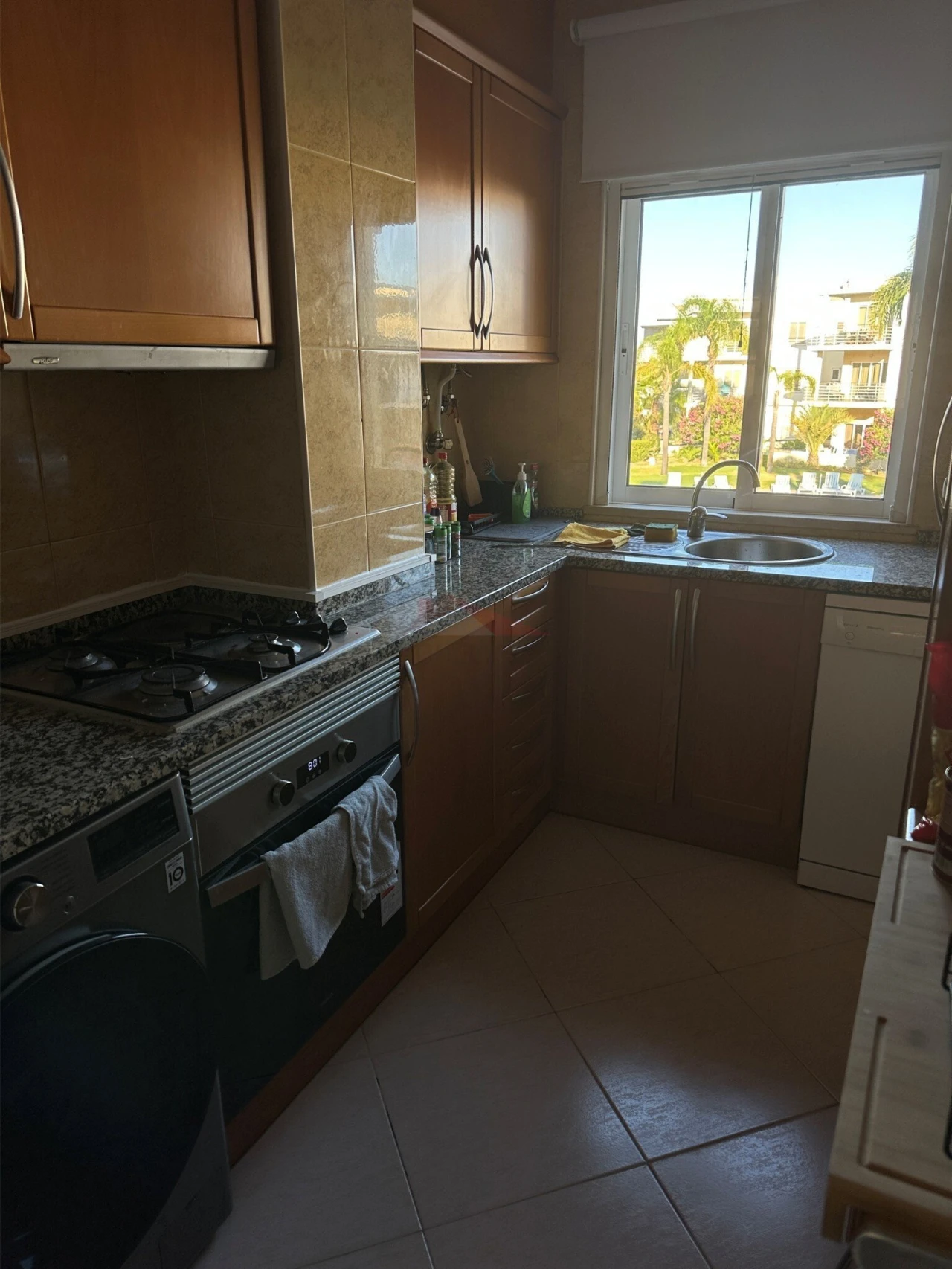 Apartamento T1 para Venda em Alvor Foto 2