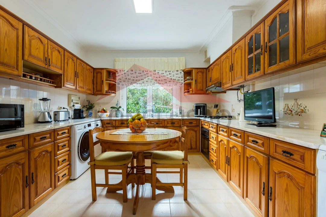 Moradia T4 para Venda em Santa Iria de Azoia, São João da Talha e Bobadela Foto 3