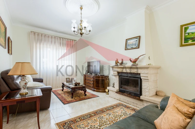 Moradia T4 para Venda em Santa Iria de Azoia, São João da Talha e Bobadela Foto 5