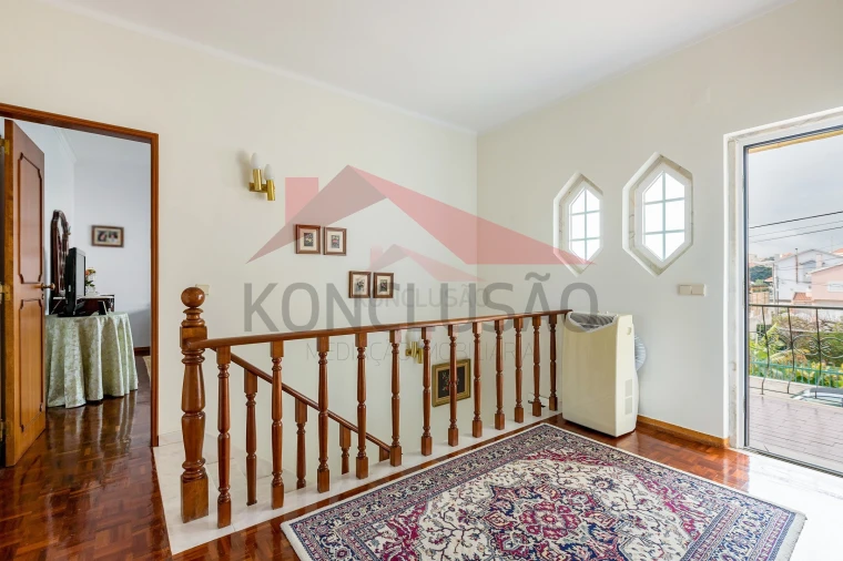 Moradia T4 para Venda em Santa Iria de Azoia, São João da Talha e Bobadela Foto 17