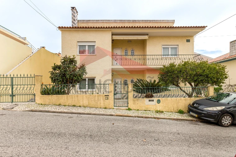 Moradia T4 para Venda em Santa Iria de Azoia, São João da Talha e Bobadela Foto 1