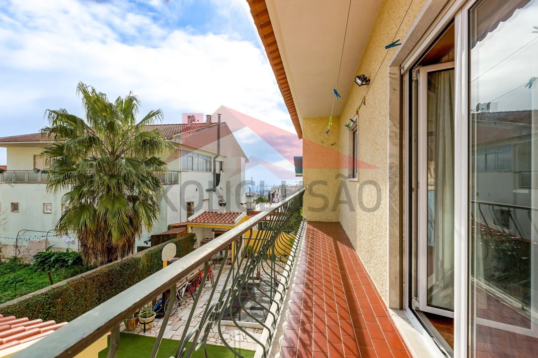 Moradia T4 para Venda em Santa Iria de Azoia, São João da Talha e Bobadela Foto 20