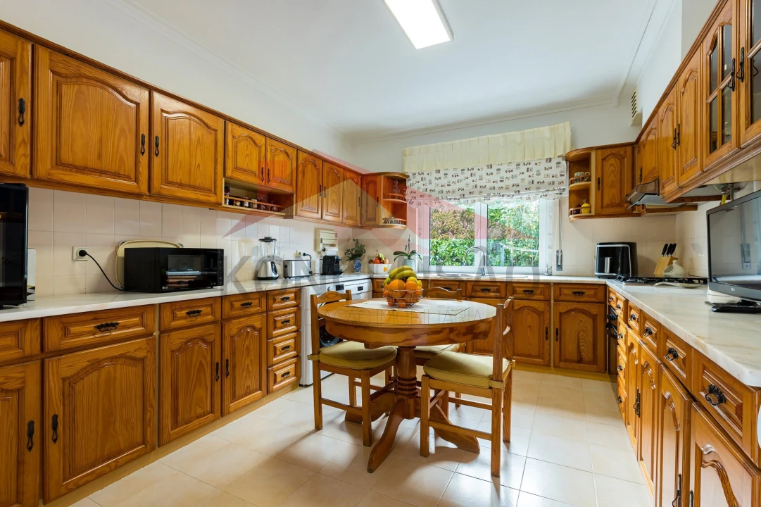 Moradia T4 para Venda em Santa Iria de Azoia, São João da Talha e Bobadela Foto 2