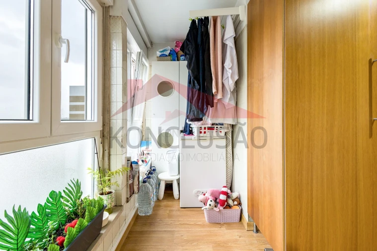 Apartamento T2 para Venda em Moscavide e Portela Foto 14