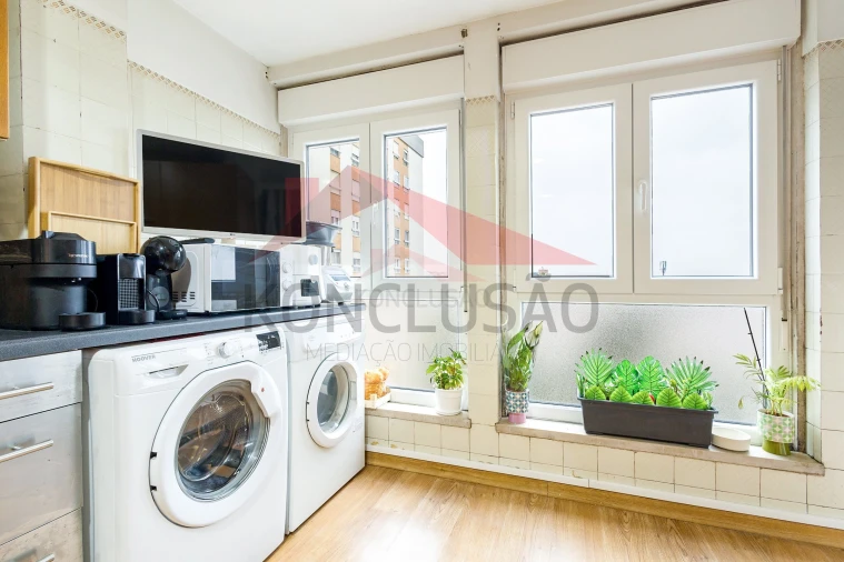 Apartamento T2 para Venda em Moscavide e Portela Foto 13