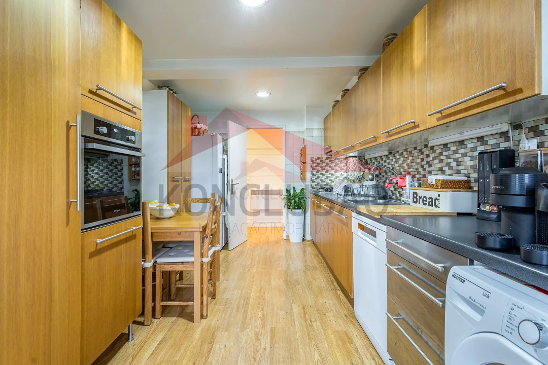 Apartamento T2 para Venda em Moscavide e Portela Foto 12