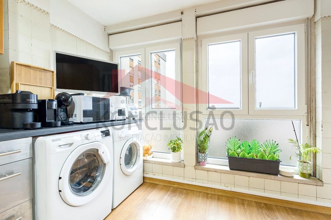 Apartamento T2 para Venda em Moscavide e Portela Foto 13