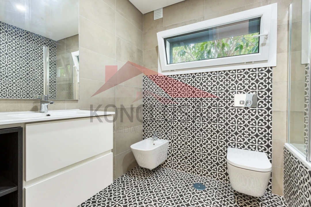 Moradia T4 para Venda em Santa Iria de Azoia, São João da Talha e Bobadela Foto 16