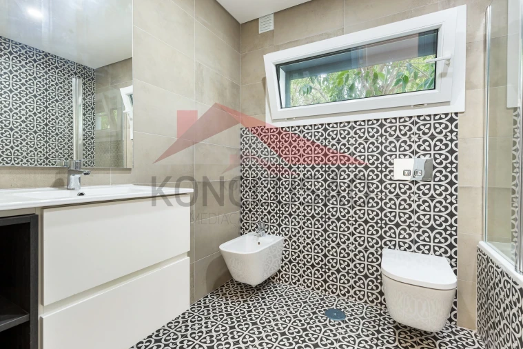 Moradia T4 para Venda em Santa Iria de Azoia, São João da Talha e Bobadela Foto 16