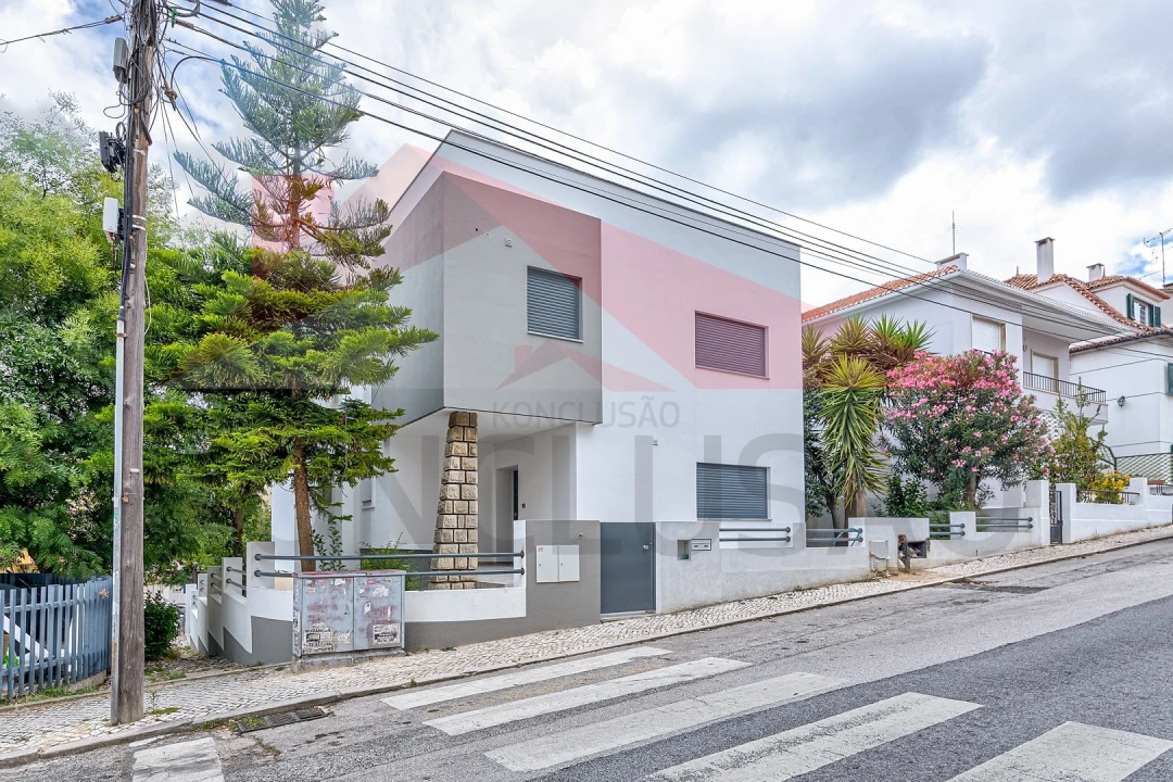 Moradia T4 para Venda em Santa Iria de Azoia, São João da Talha e Bobadela Foto 1