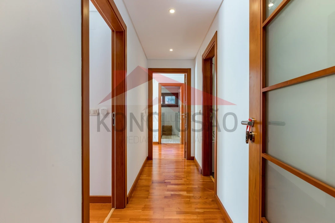 Apartamento T2 para Venda em Alverca do Ribatejo e Sobralinho Foto 12