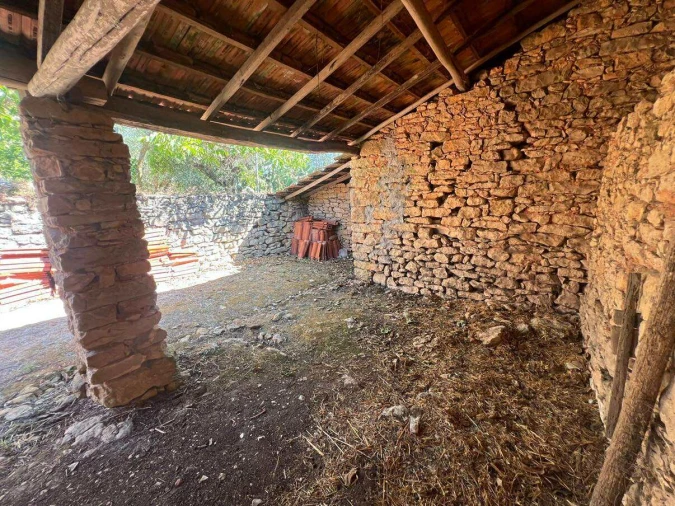 Moradia T0 para Venda em Chãos Foto 4