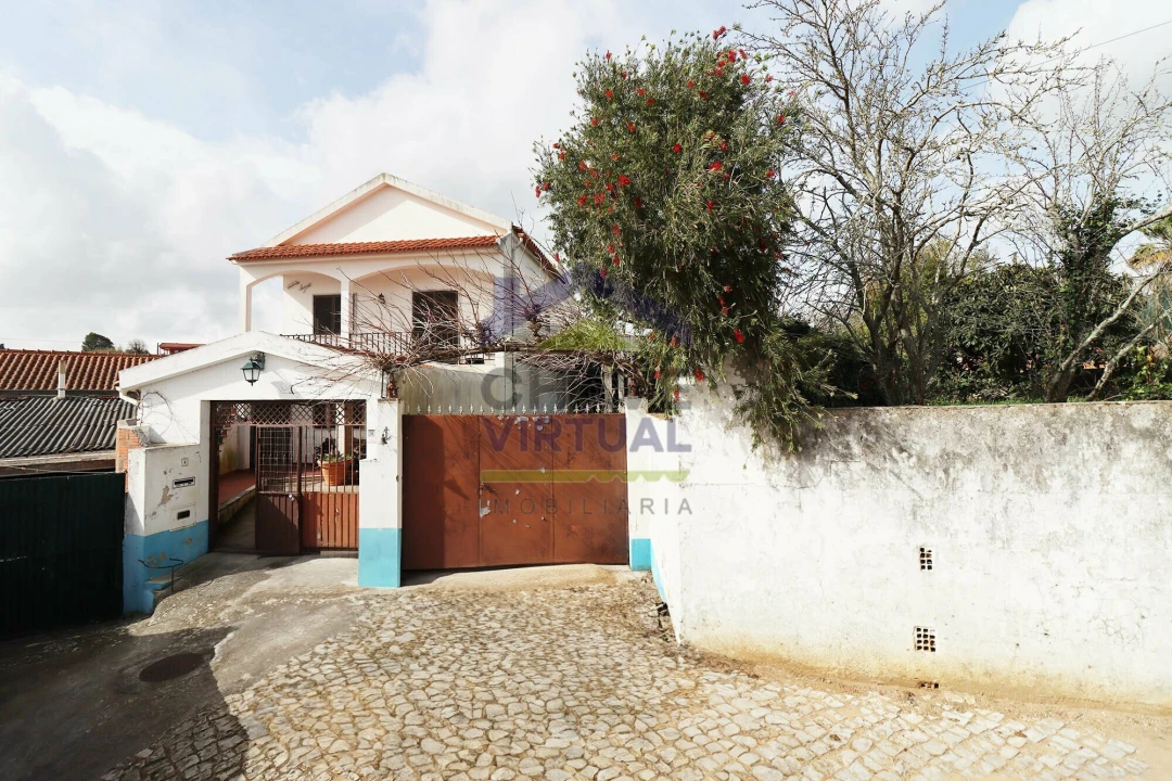 Moradia T3 para Venda em Carvalhal Foto 1