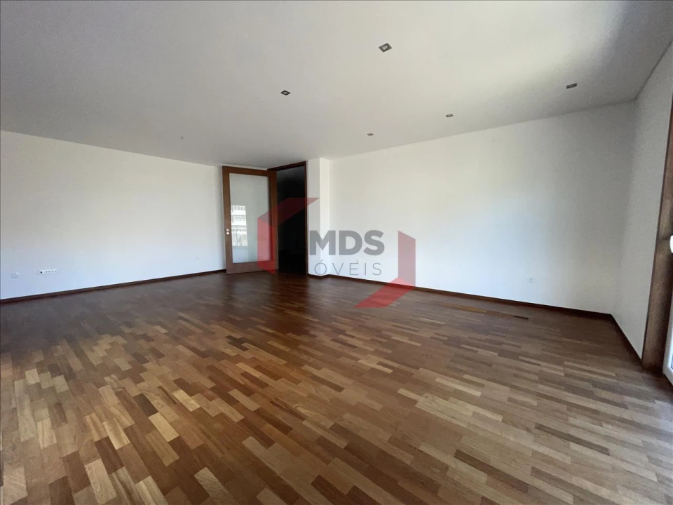 Apartamento T3 para Venda em Bonfim Foto 13
