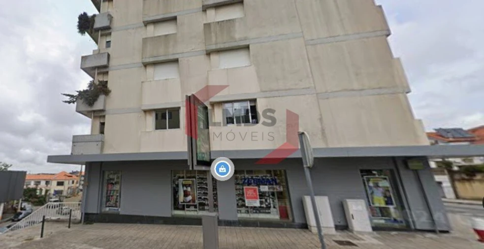 Loja para Arrendamento em Paranhos Foto 5