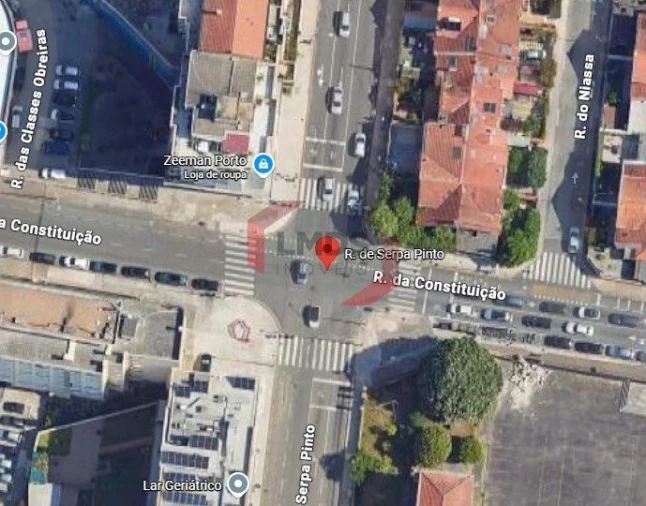 Loja para Arrendamento em Paranhos Foto 10