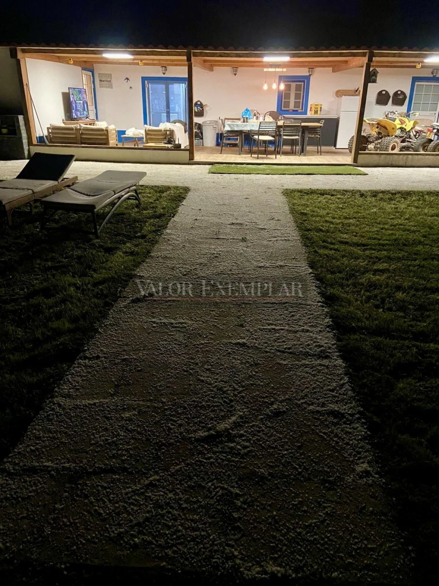 Moradia T4 para Venda em São Domingos e Vale de Água Foto 3