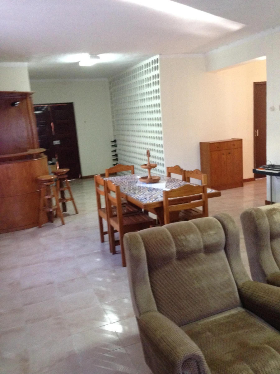 Moradia T3 para Venda em Almalagues Foto 16