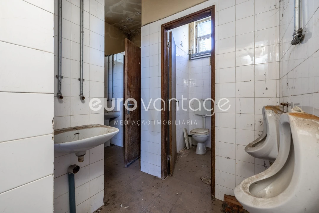 Armazém para Venda em Amor Foto 6