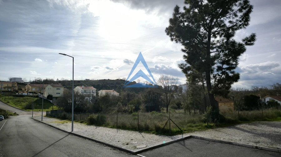 Terreno para Venda em São João Baptista e Santa Maria dos Olivais Foto 6