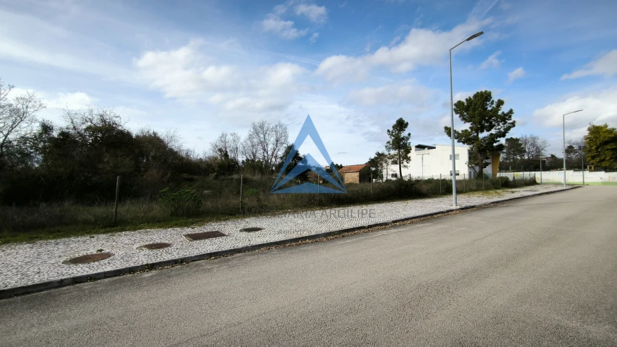 Terreno para Venda em São João Baptista e Santa Maria dos Olivais Foto 10