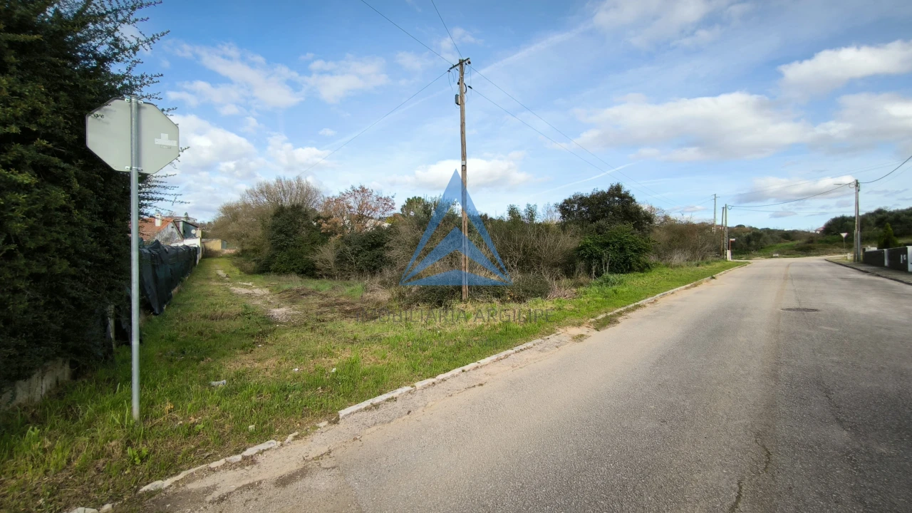 Terreno para Venda em São João Baptista e Santa Maria dos Olivais Foto 12