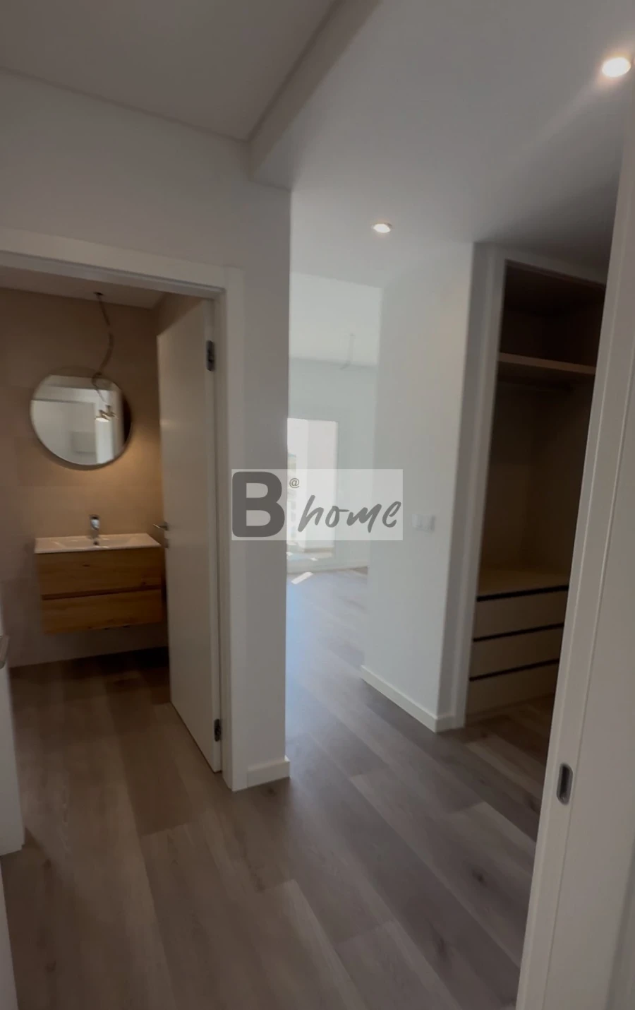 Apartamento T2 para Venda em Corroios Foto 16