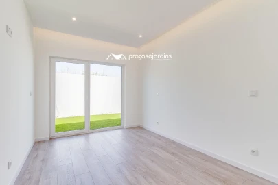 Moradia T3 para Venda em Santa Eufémia e Boa Vista