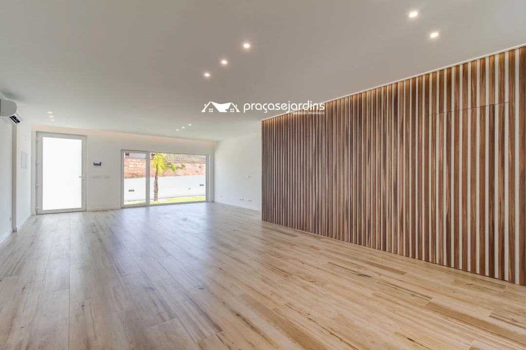 Moradia T3 para Venda em Santa Eufémia e Boa Vista Foto 2