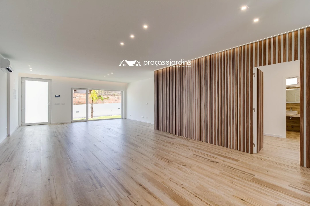 Moradia T3 para Venda em Santa Eufémia e Boa Vista Foto 3