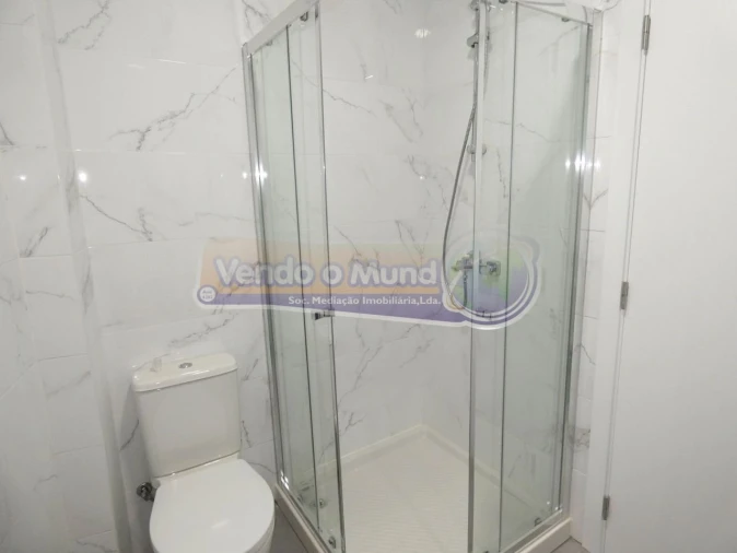 Apartamento T3 para Venda em Falagueira-Venda Nova Foto 9
