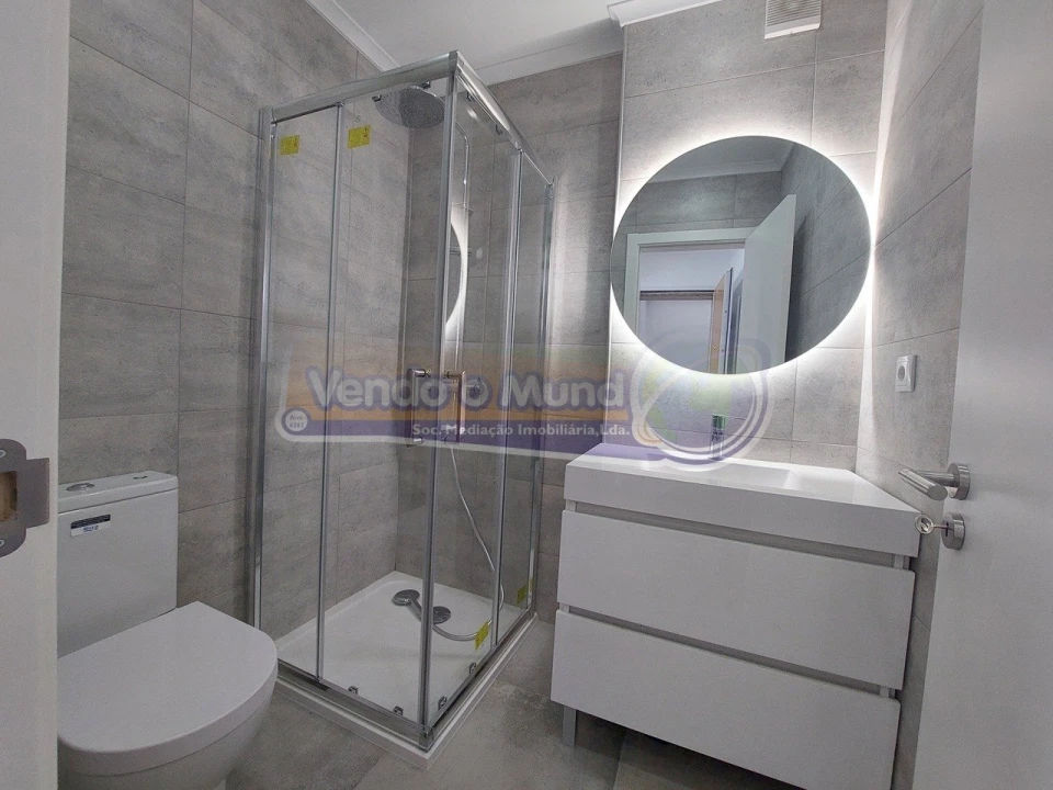 Apartamento T3 para Venda em Falagueira-Venda Nova Foto 1