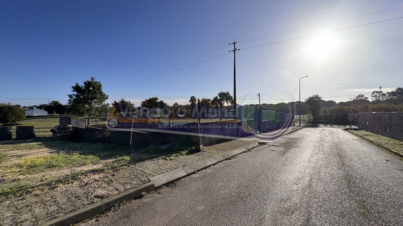 Terreno para Venda em Biscainho Foto 16