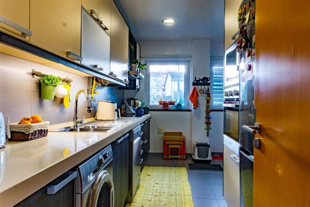 Apartamento T3 para Venda em Algueirão-Mem Martins Foto 4