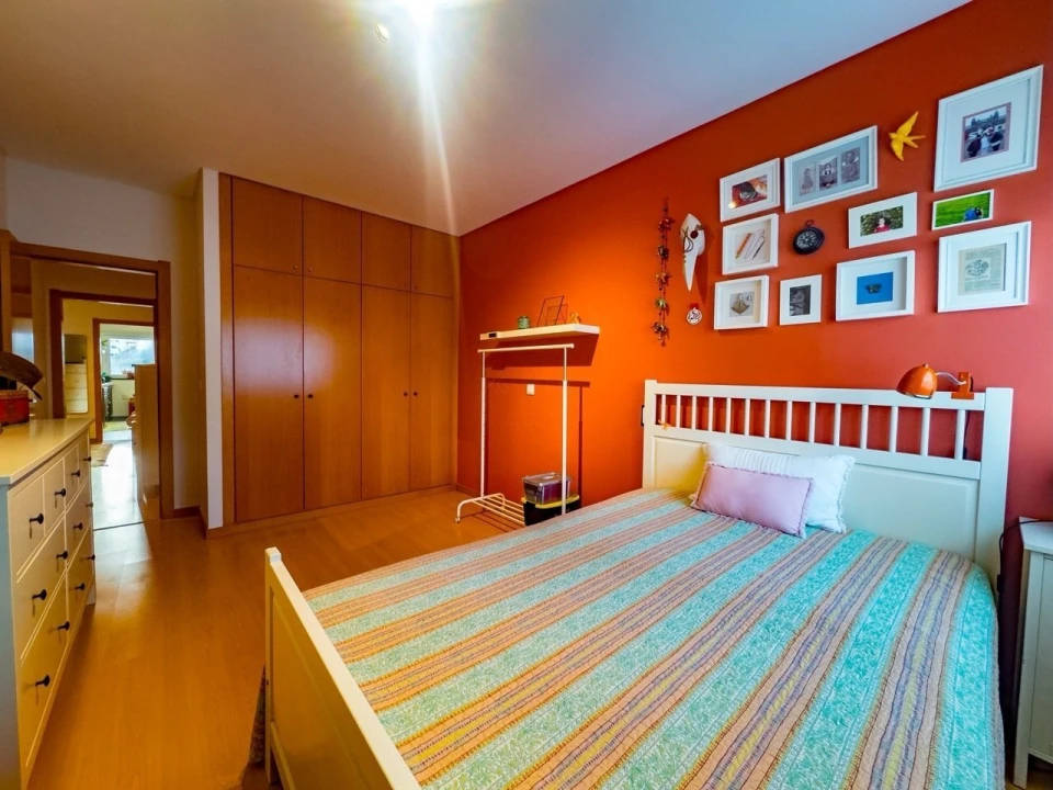 Apartamento T3 para Venda em Algueirão-Mem Martins Foto 14