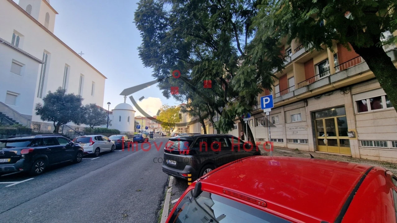 Apartamento T2 para Venda em Venteira Foto 9