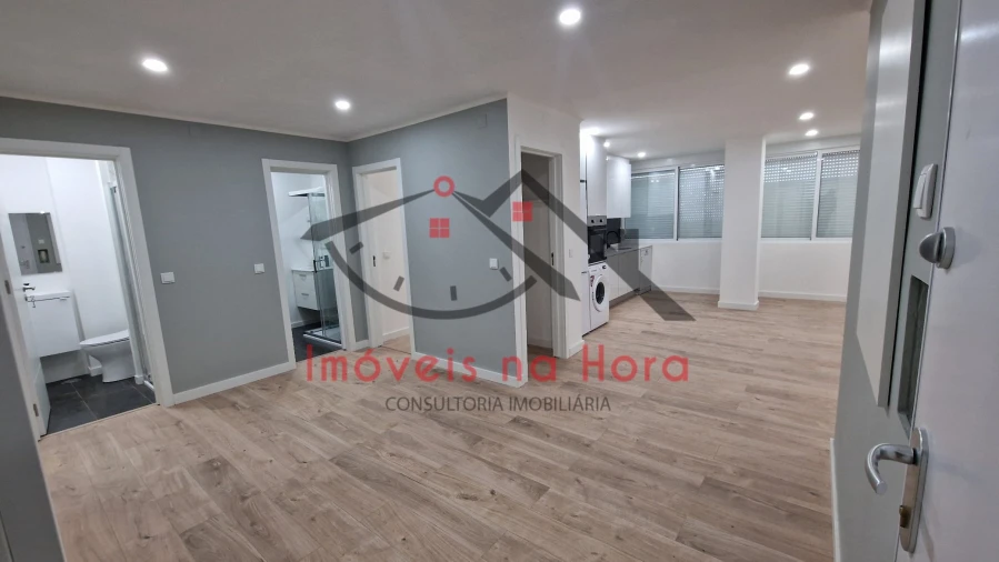 Apartamento T4 para Venda em Águas Livres Foto 18